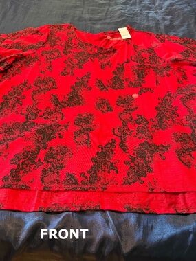TEE, PRINTED FRONT, TANGO RED, SIZE 5X, VEE NECK, HIGH LOW HEM, POCKET, SHAPED